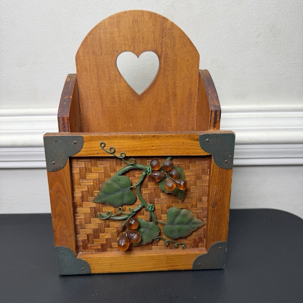VTG Handmade Wood Heart Wall Pocket Shelf Mail Country Cottagecore Grape Vine